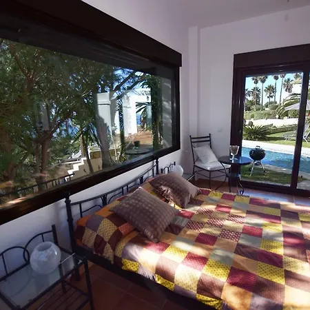 Villa Casa Blanca *